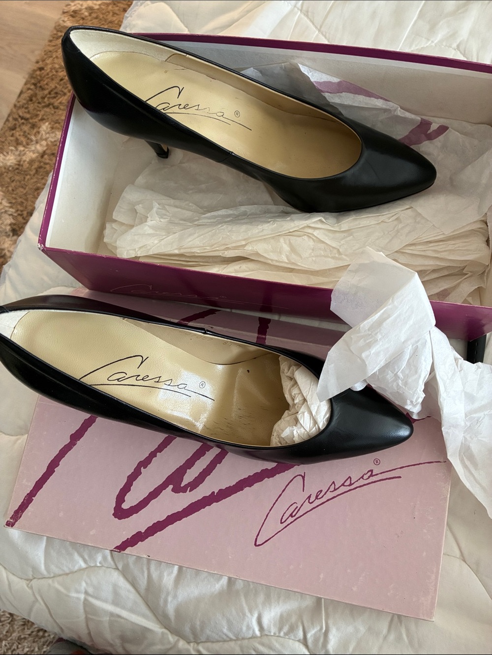 Caressa Black Pointed-Toe Mid Kitten Heel Pumps